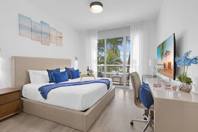 Building Photo - 777 N Ocean Dr