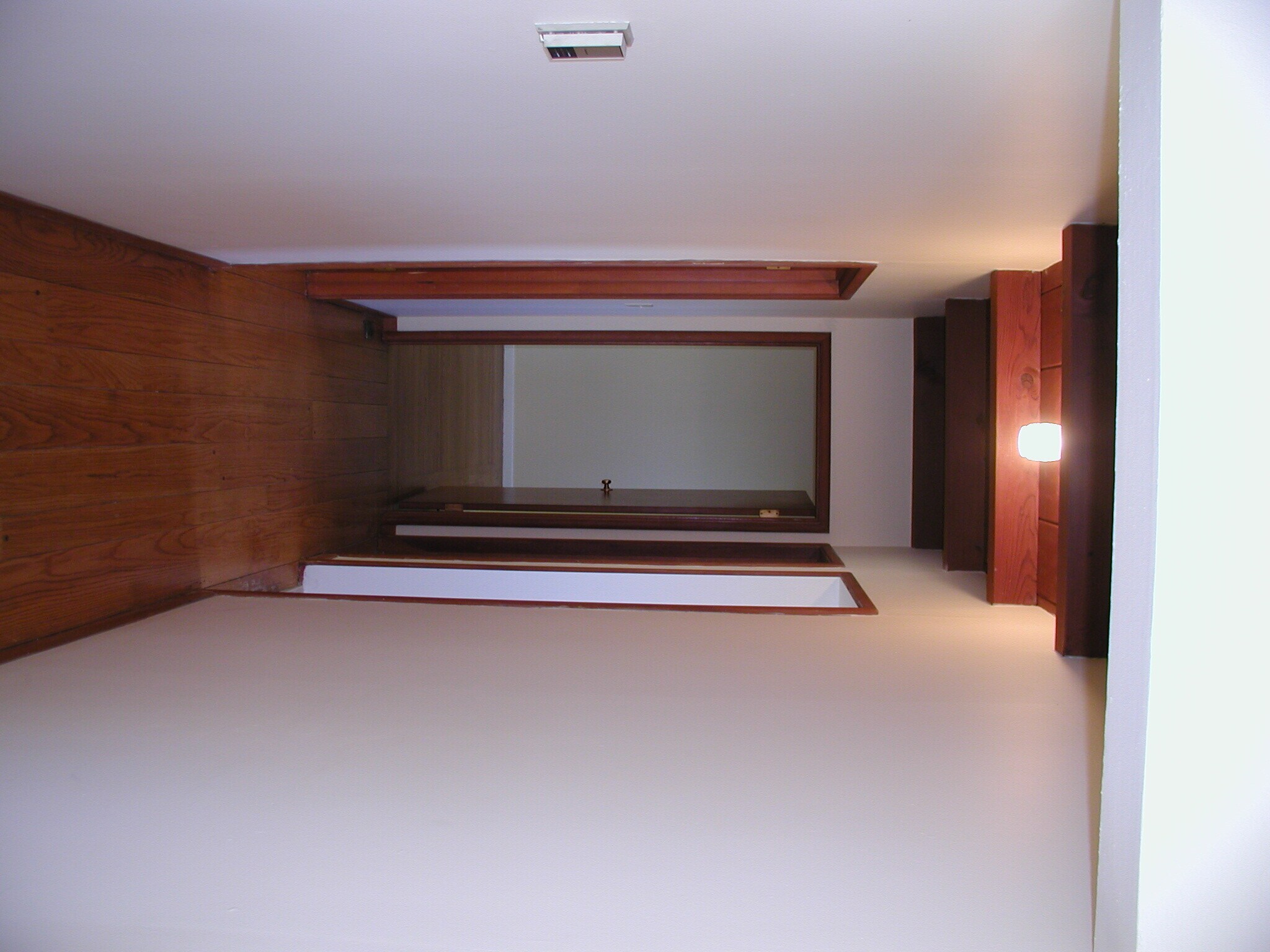 Building Photo - 6100 Skyline Blvd