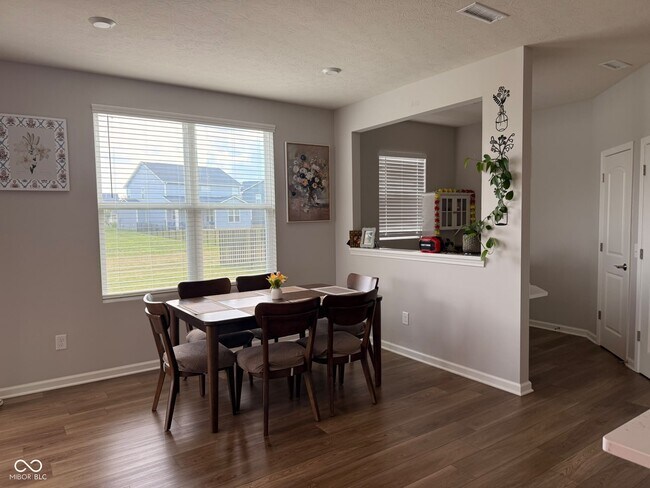 Building Photo - 6862 Sable Point Dr