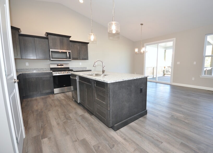 Building Photo - 2001 Morning Side Pl