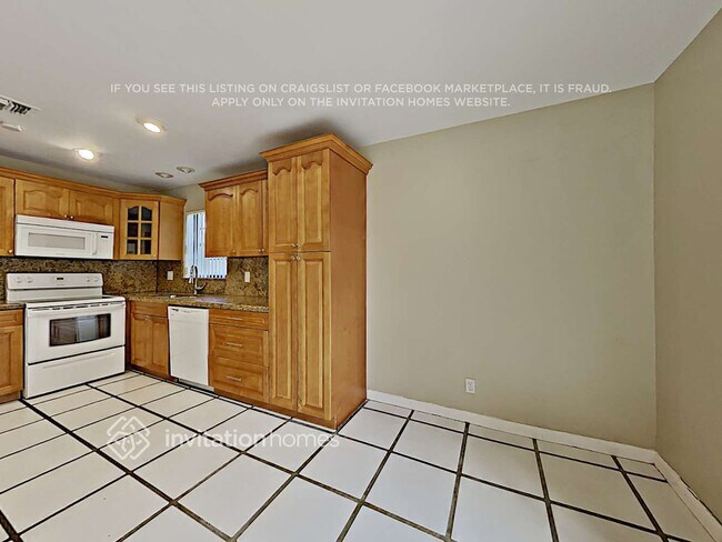 Building Photo - 1857 Wildwood Trail