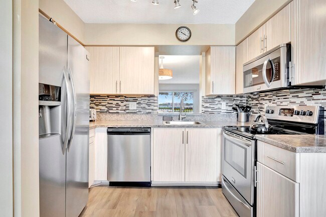 Building Photo - 14376 Amberly Ln