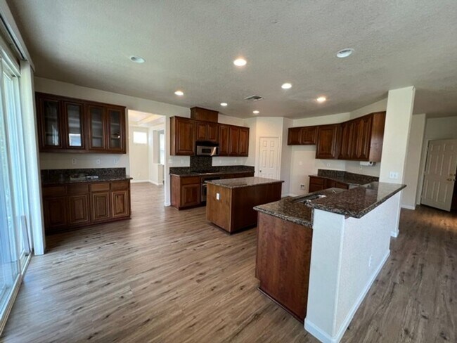 Building Photo - 2912 Medinah Way