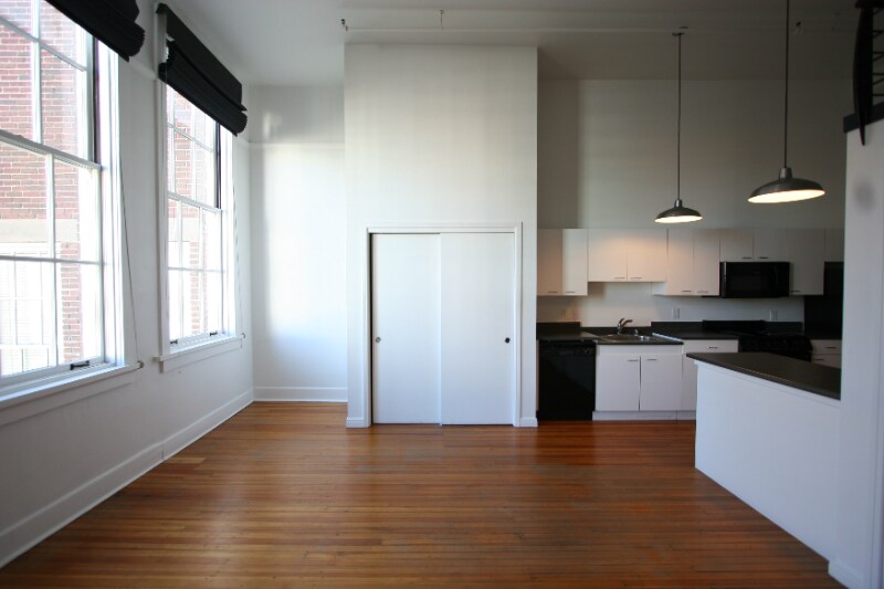 Building Photo - 301 Central Ave NE Ave