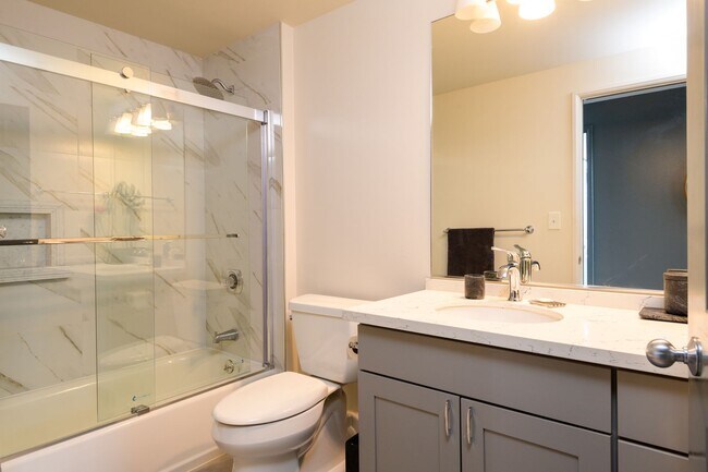 Building Photo - Seattle Heights Condominiums ~ Belltown