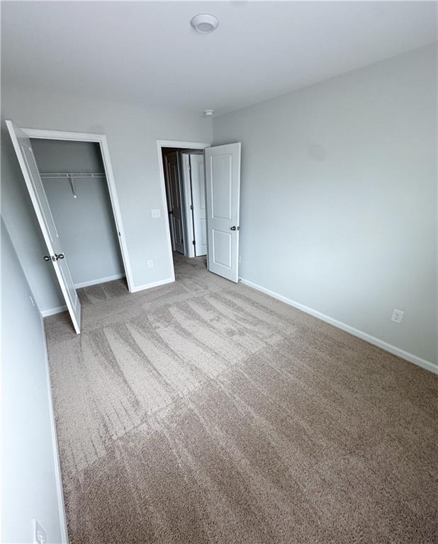 Building Photo - 479 Crown Dr