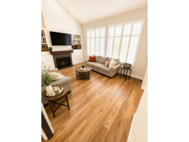 Building Photo - 9341 Chambray Ln