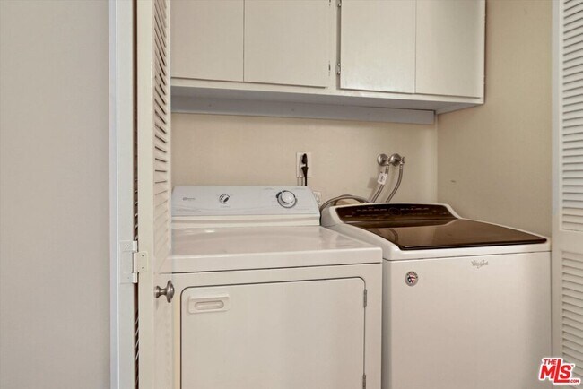 Building Photo - 4845 Maytime Ln