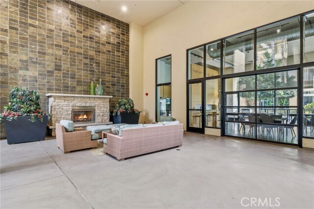 Building Photo - 133 The Promenade N