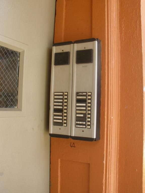 Building - Siesta Park Apartments