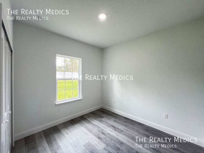 Building Photo - 486 Marion Oaks Ln