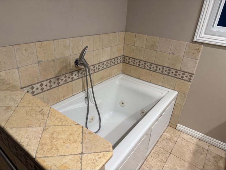 Building Photo - 5535 Forbes Ave