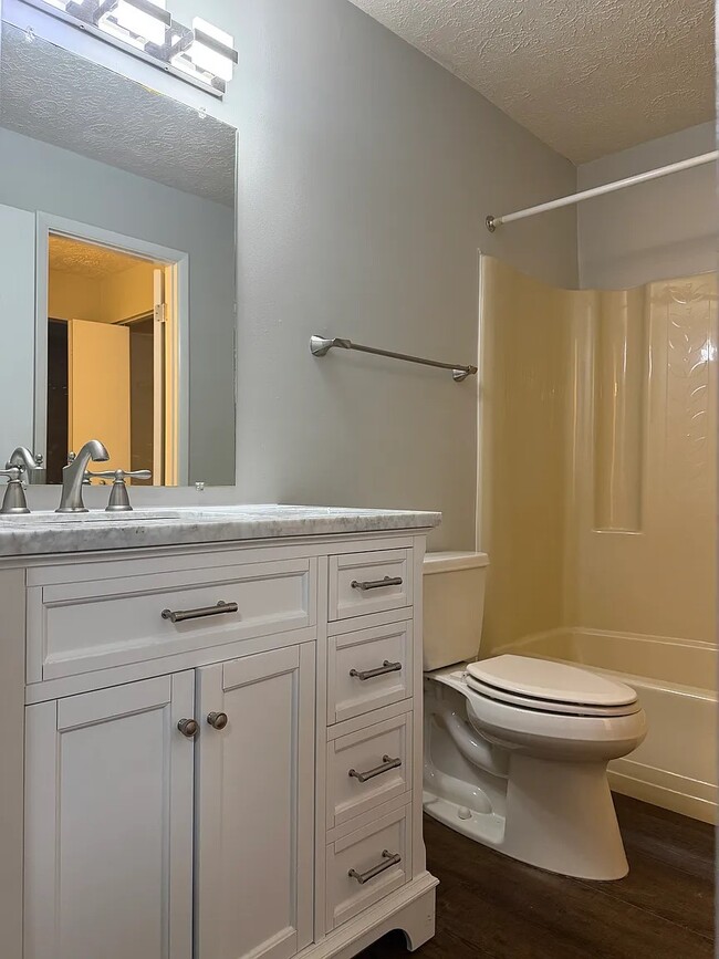 Building Photo - 150 Mosside Loop