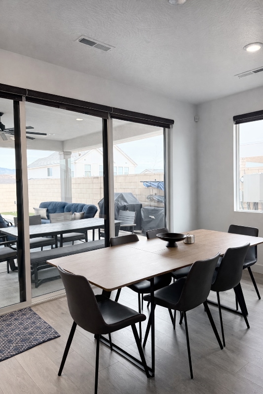 Building Photo - 722 Juniper Hill Dr