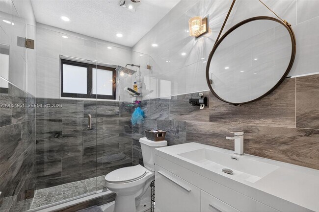 Building Photo - Southwest 127th Avenue, Miami, FL 33175 - 3 BR 2.5 BA single-family home