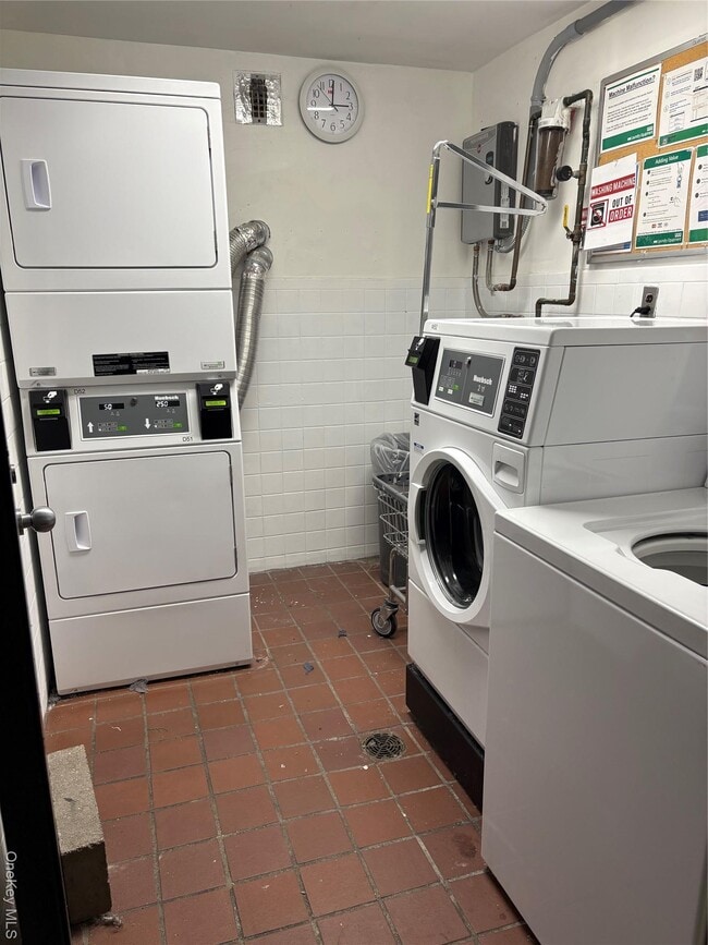 Building Photo - 1701 Crompond Rd