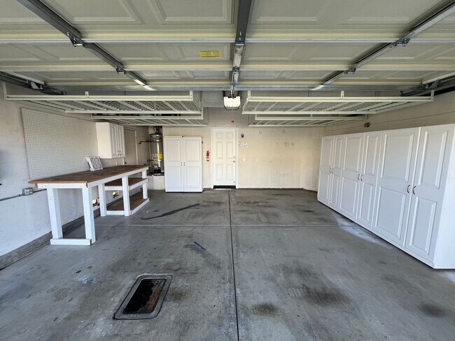 Building Photo - 30133 Destiny Dr