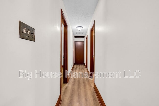 Building Photo - 1155 Old Linden Rd