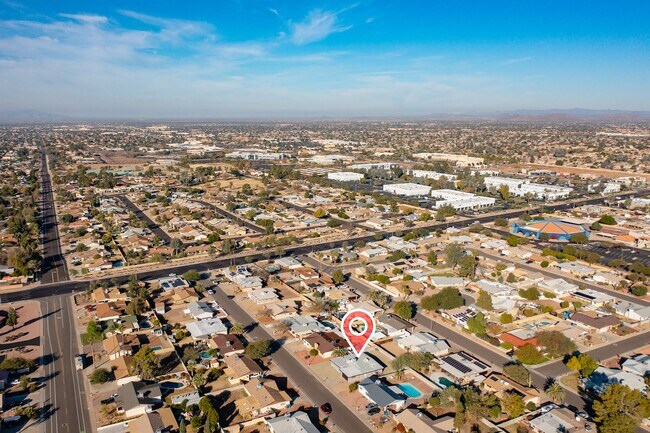 Building Photo - Stunning 3-Bedroom Home in Prime Glendale Location