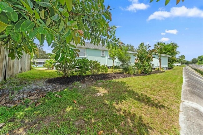 Building Photo - 6470 64th Ave N