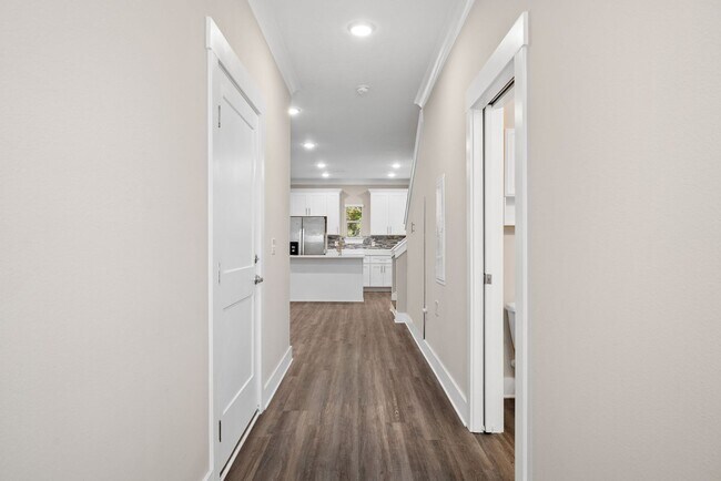 Building Photo - 222 N Sand Palm Rd