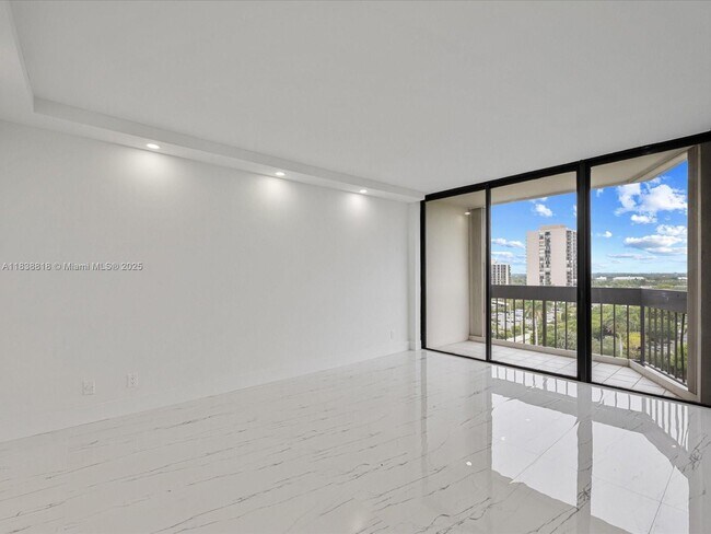 Building Photo - 2000 Presidential Way