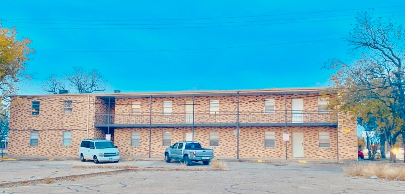 Building Photo - 414 E Avenue A