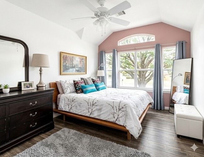 Building Photo - 1728 Tornado