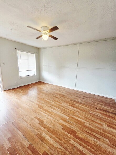 Building Photo - 1509 Sycamore St