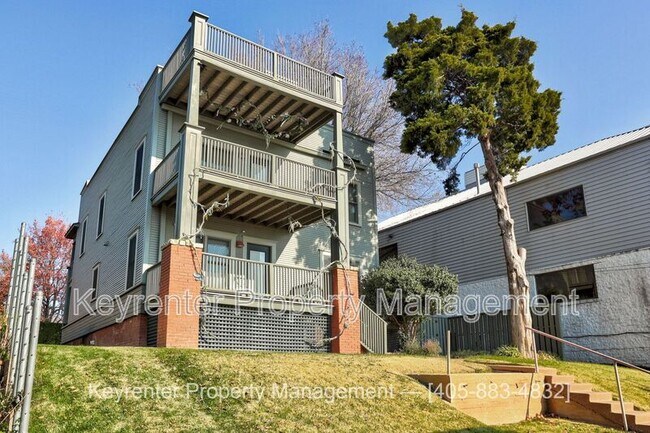 Building Photo - 812 NW 7th St