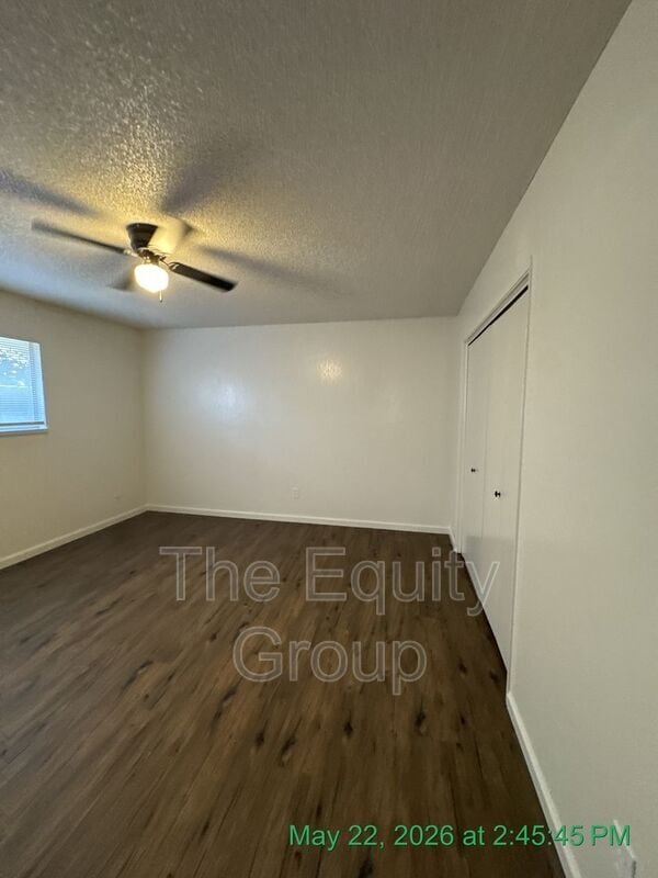 Building Photo - 148 S Peppertree St