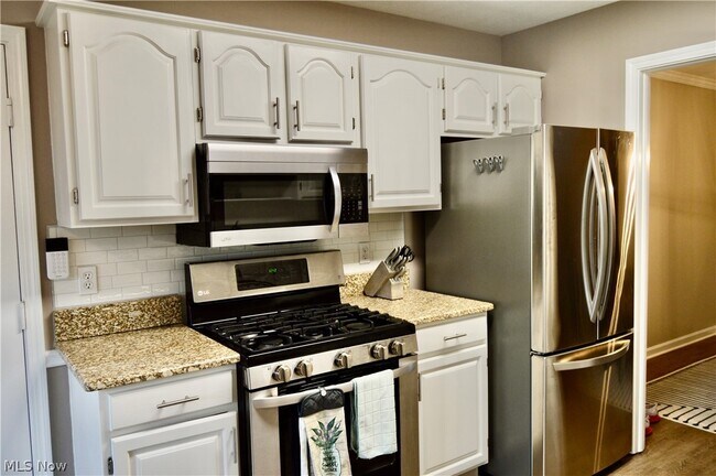 Building Photo - 1306 Fox Run Ct