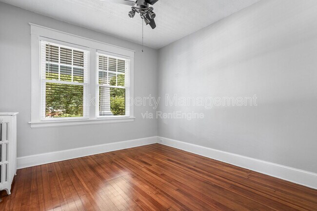 Building Photo - 4007 Chevy Chase St