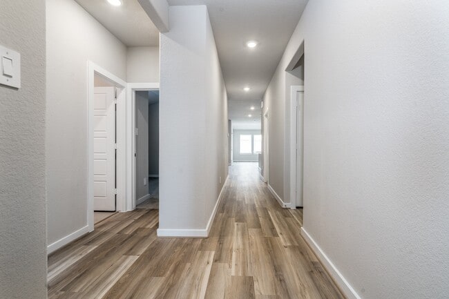 Building Photo - 17853 Stone Ter Ct