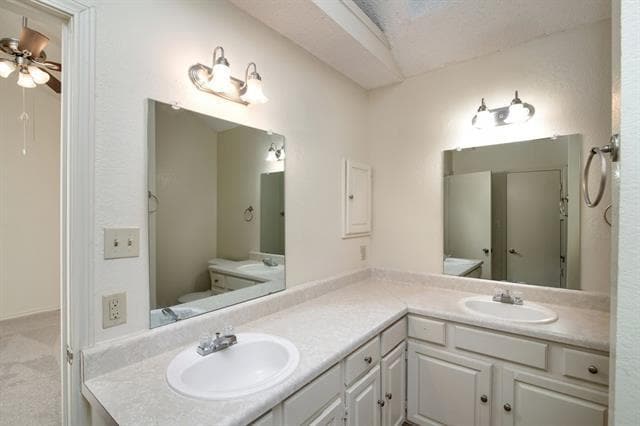 Building Photo - 4721 Wineberry Dr