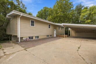 Building Photo - 2309 Anderson Ave