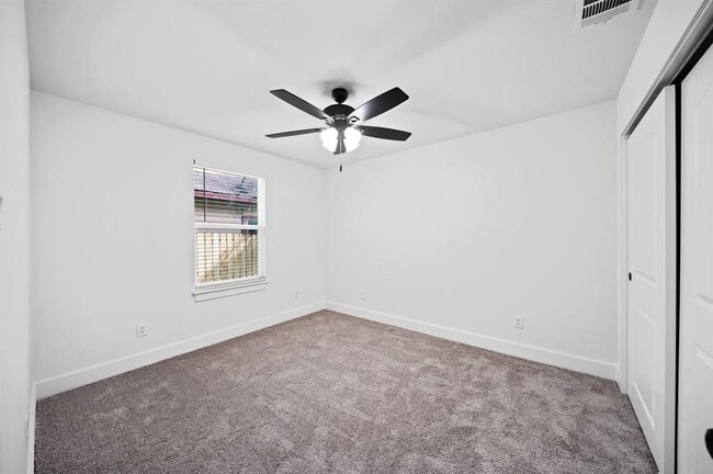 Building Photo - 1407 Lauraine St