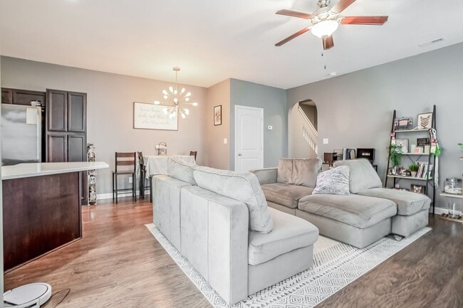 Building Photo - 3-Bedroom Townhome with Garage in Holly Ridge