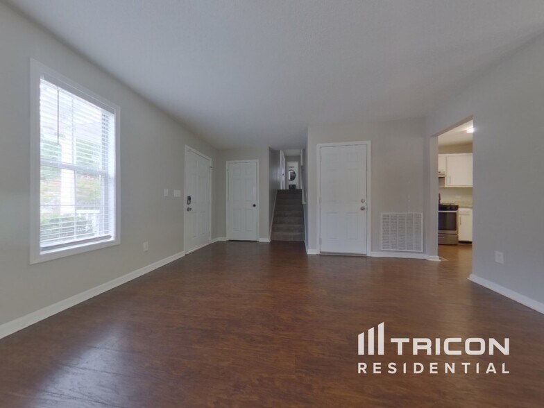 Building Photo - 114 Ivy Brook Dr