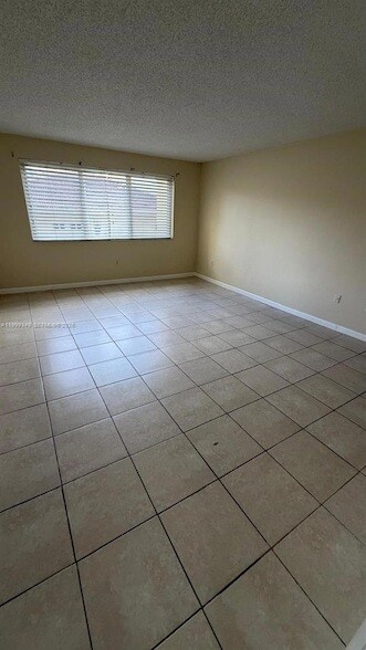 Building Photo - 7000 NW 186th St