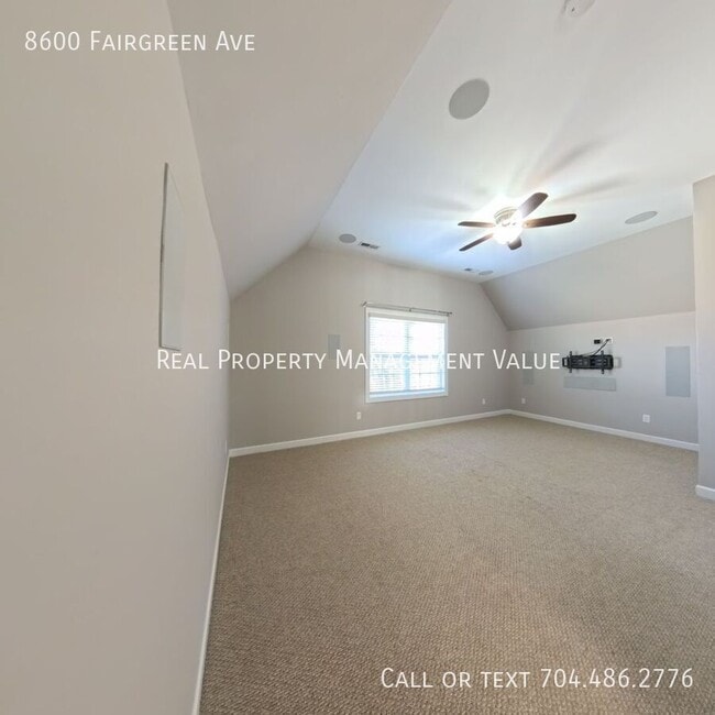 Building Photo - 8600 Fairgreen Avenue