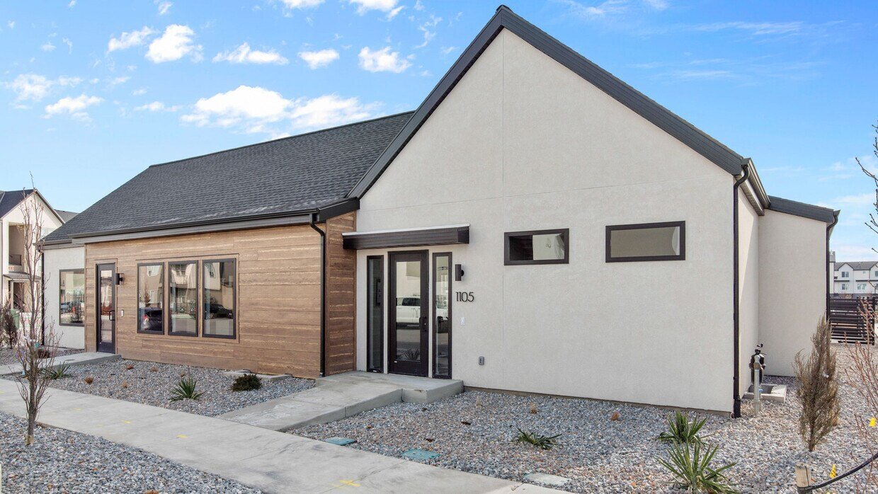 Building Photo - 1128 W 310 S