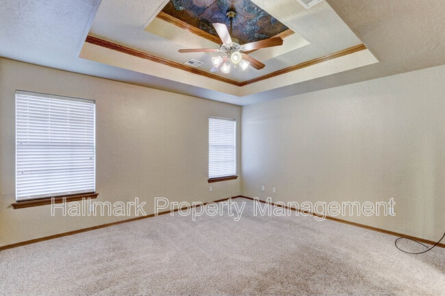 Building Photo - 500 Loyd Ln