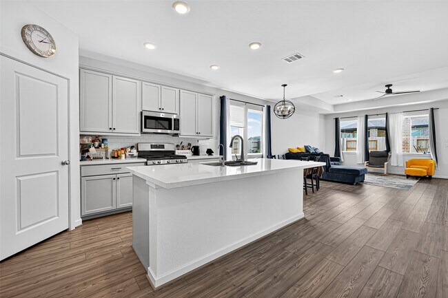 Building Photo - 9703 Arrigoni Creek Dr