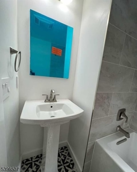 Building Photo - 156 Washington