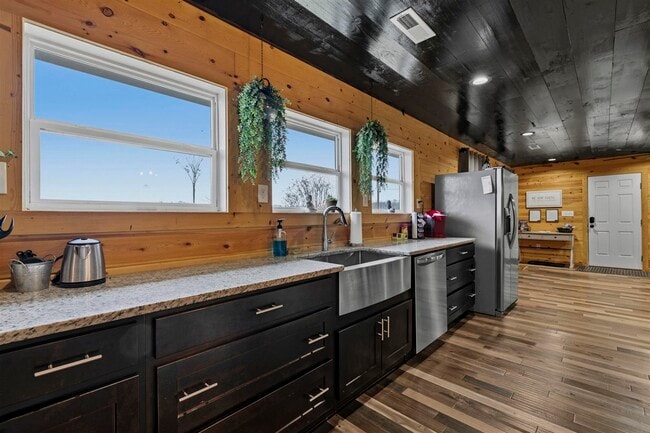 Building Photo - 10730 Barren River Rd