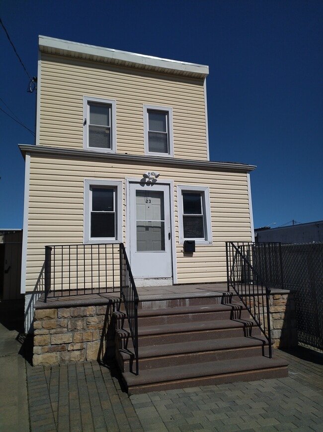 Building Photo - 23 S Columbus Ave