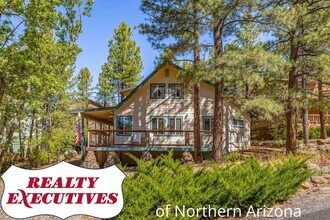 Building Photo - 3 bedroom, 2 bathroom, Spacious Scenic Munds Park Home!