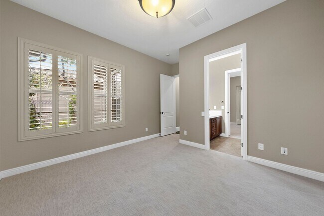 Building Photo - 2776 Liberation Dr