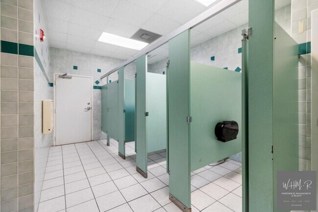 Building Photo - 926 Quincy St